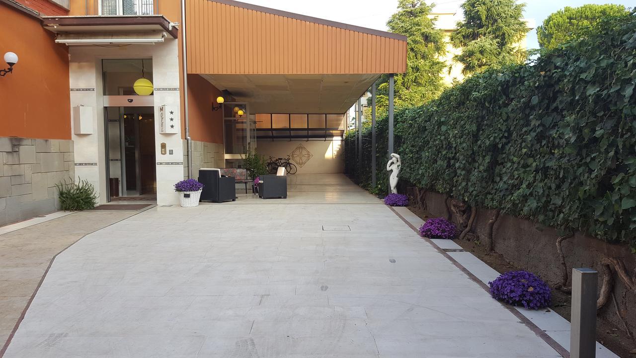 Motel Villaggio Imola Exterior photo